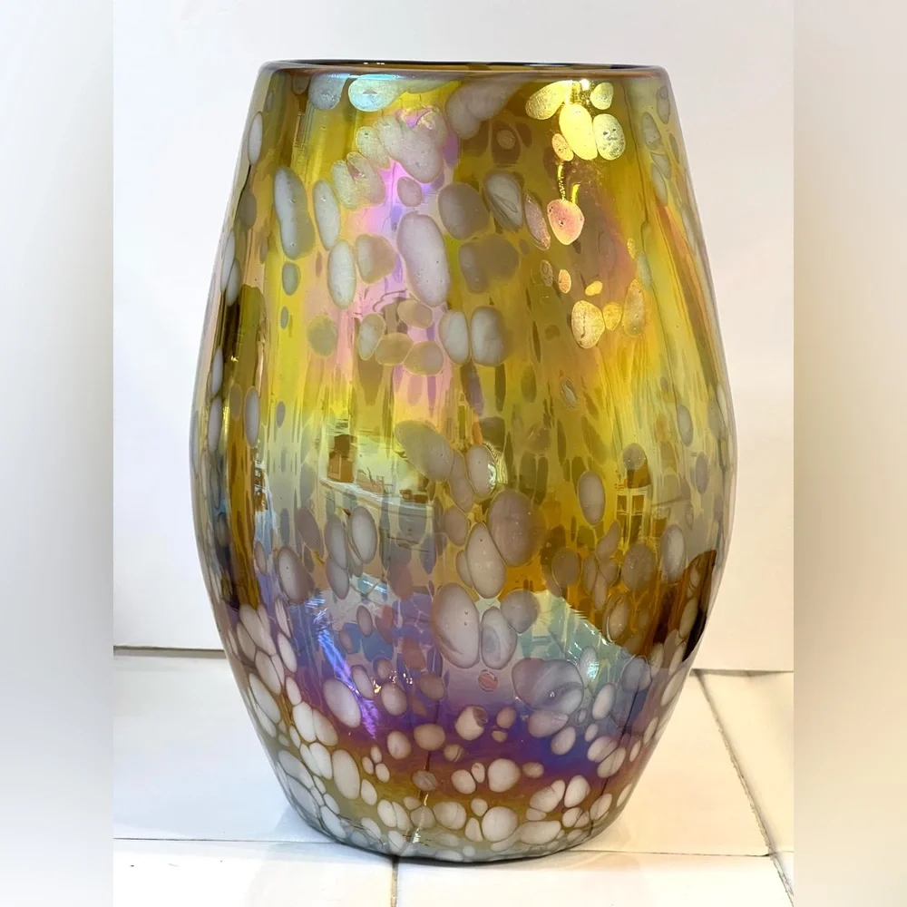 Z Gallerie White Confetti Luste Amber Ribbed Gold Iridescent Hand Blown Vase 9.5